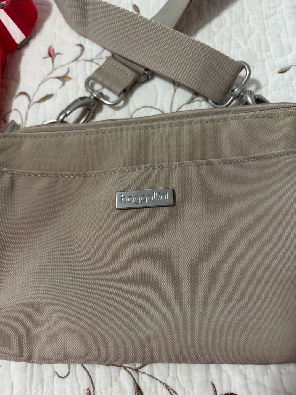 Baggallini Red and Taupe Lightweight Crossbody Duo
